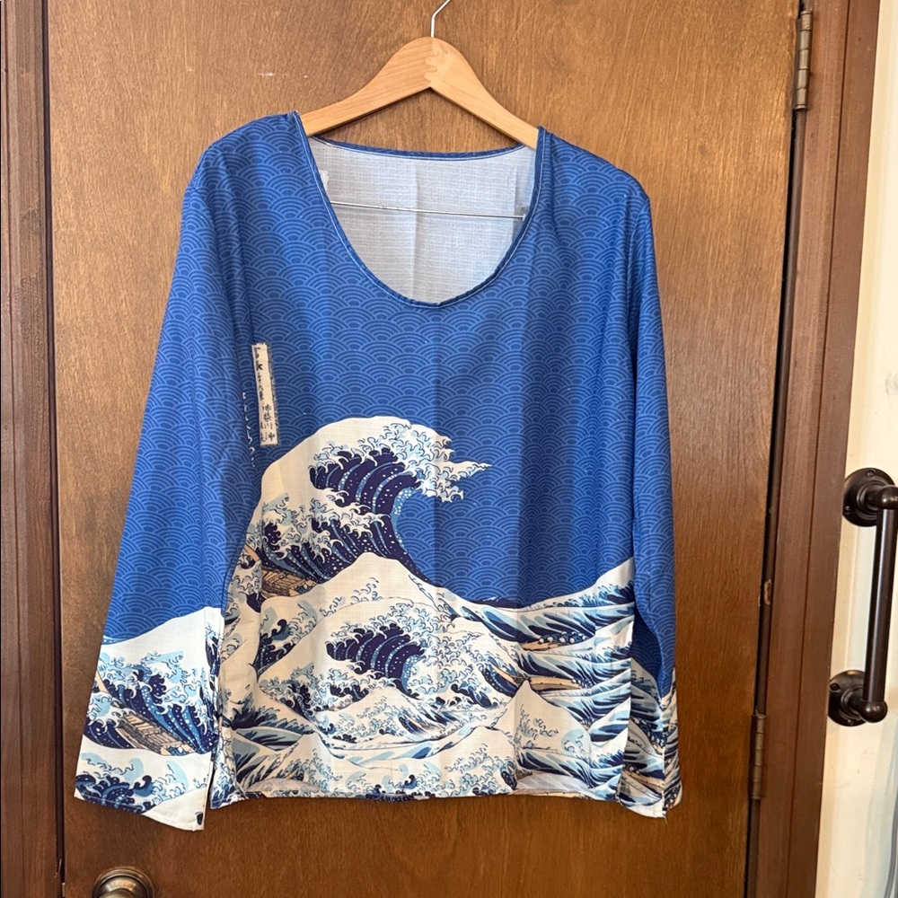 Blue Wave Print Long Sleeve Top - Picture 1 of 5